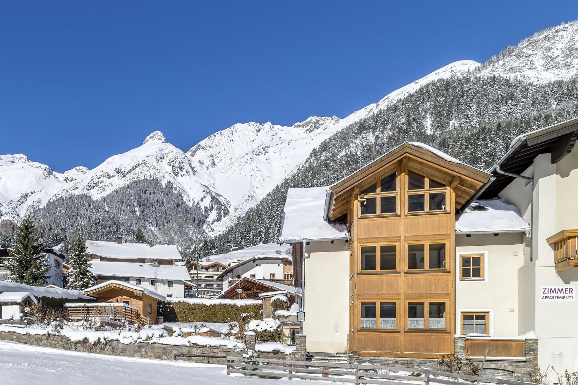 Appartamento Haus St. Bernard Pettneu am Arlberg Esterno foto